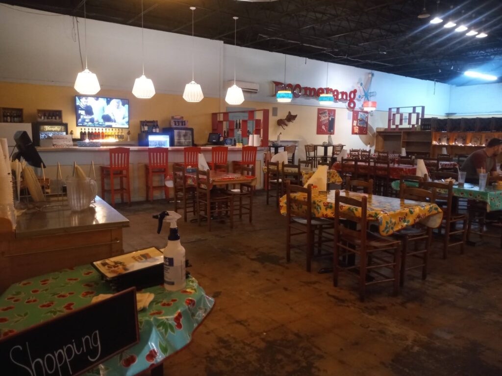 Boomerang Pizza Kitchen 6